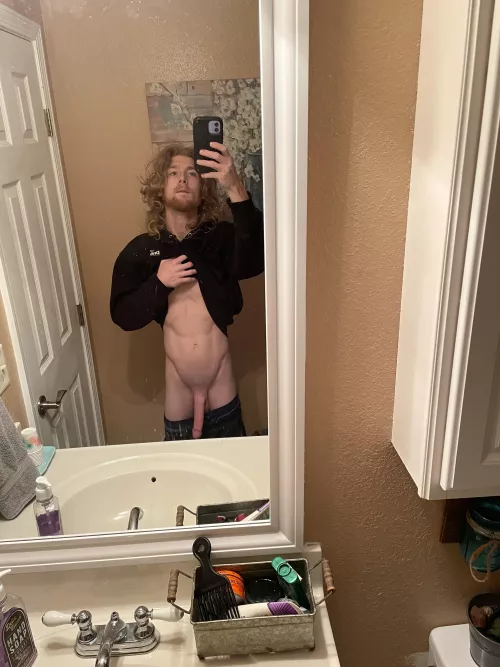 Hey😏 by Youngnhung0313