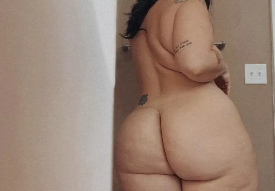 How do we feel about little back rolls and some cellulite around here? posted by annablythe22