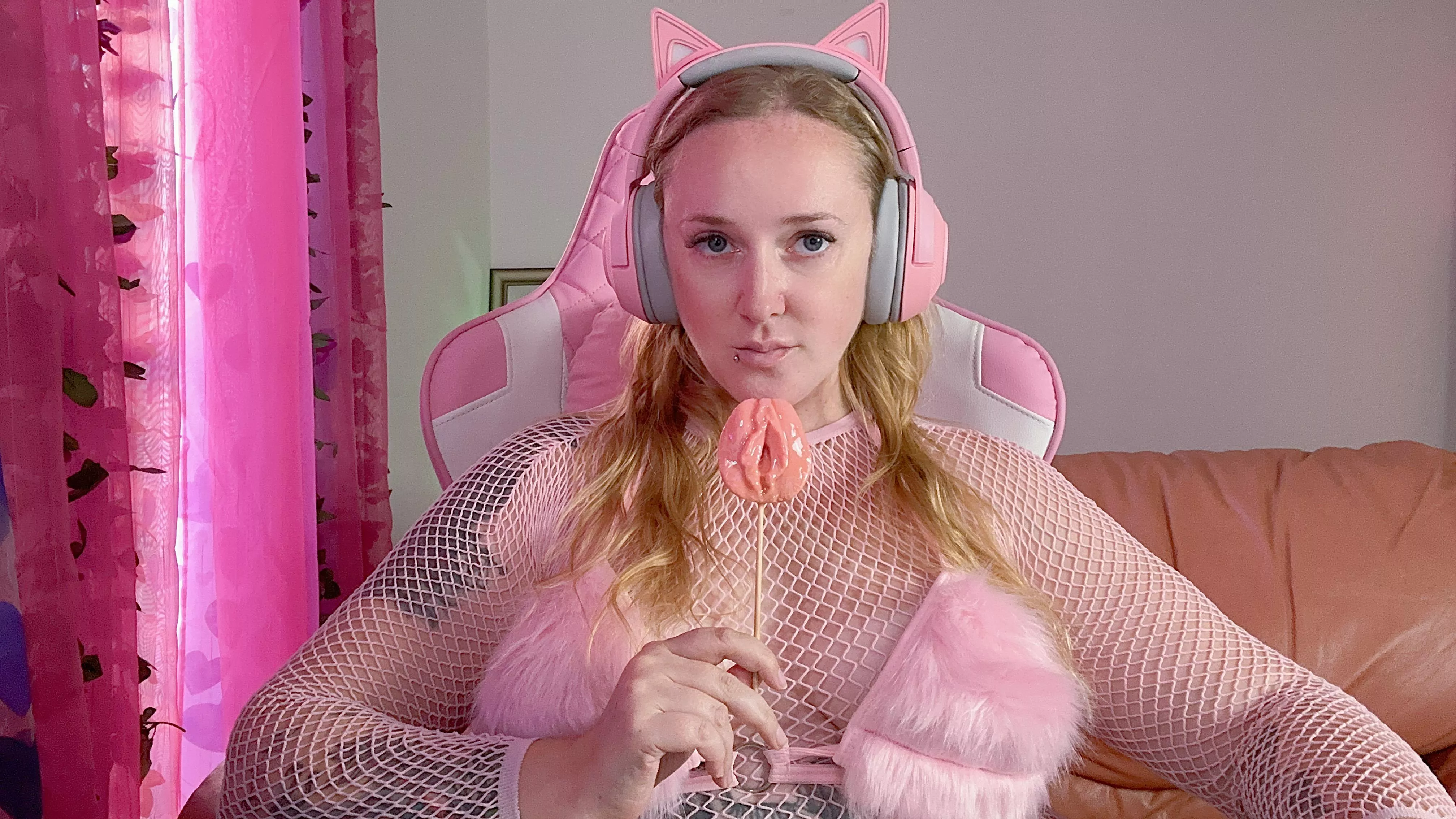 i love pussy licking posted by dreamy_angel777