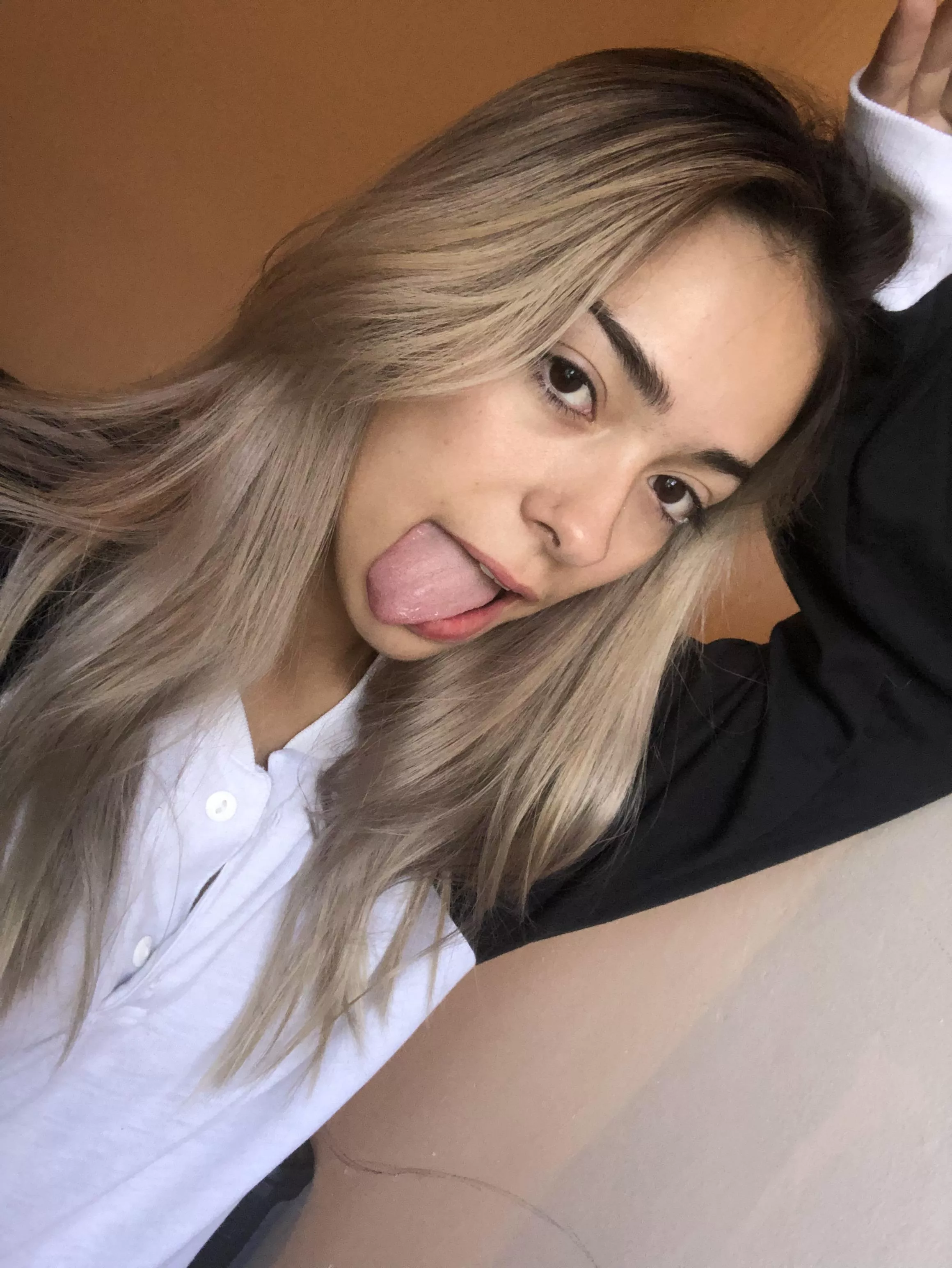 I should probably bleach my overgrown roots posted by LimiteSenator