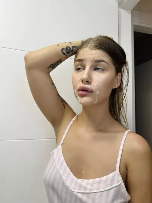 It turns me on so much when they come on my face by Heavilystill85