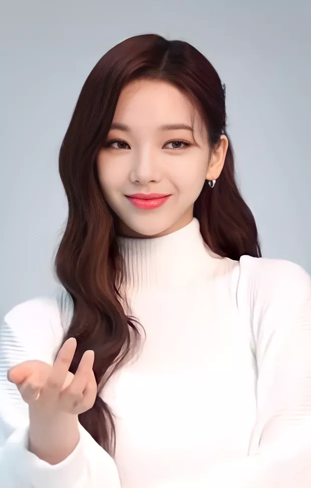 Karina posted by 8080good