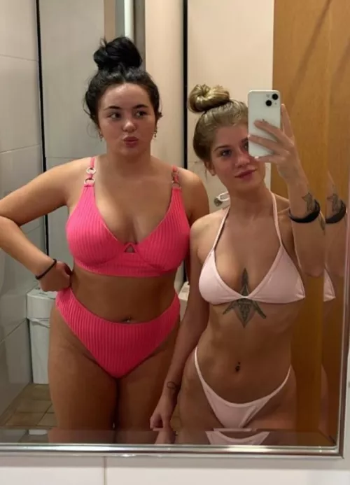 Left, Right or Both, and why? by fl67