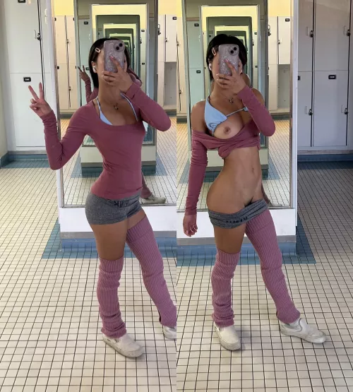 Omg the wind blew my clothes off by ILoveMeAlot