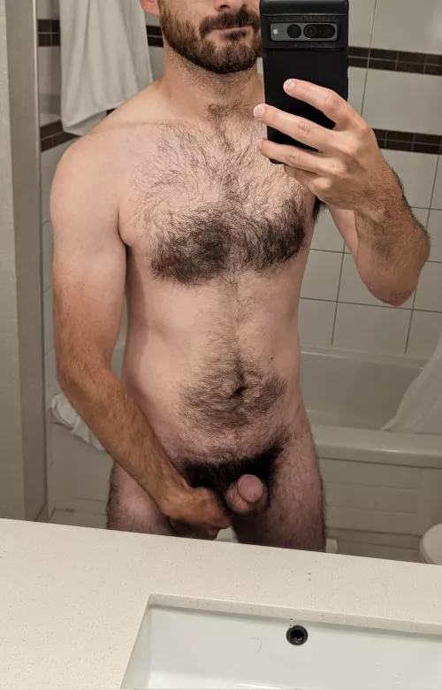 Who's into smaller dudes? 👀 by Gaylor22