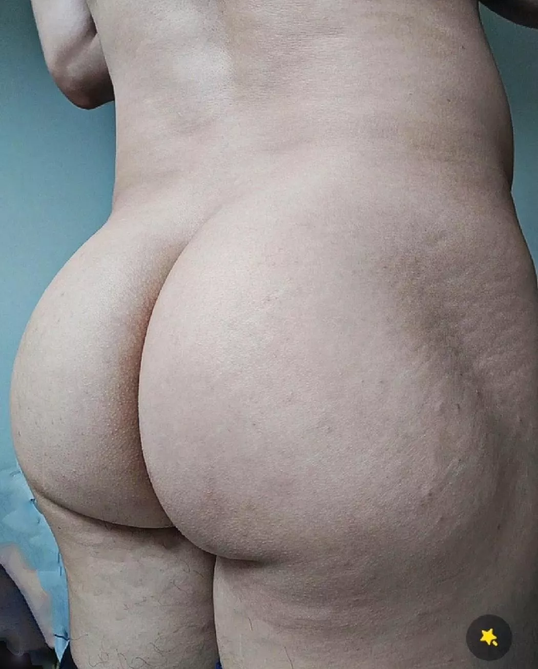 Comment if you like this round butt posted by joeswansonsonx