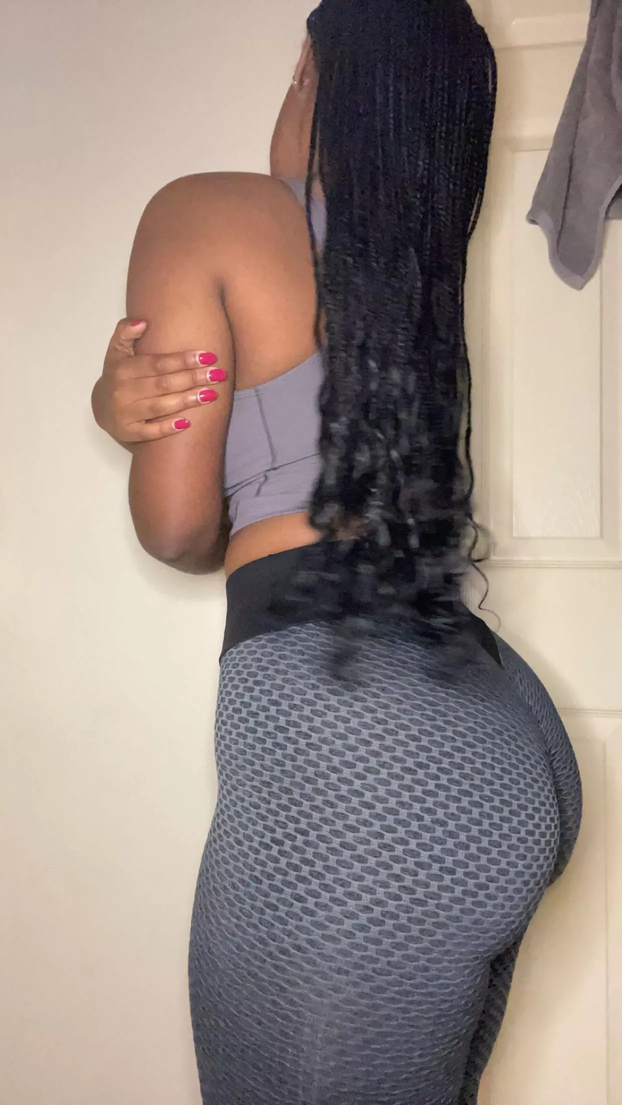 do i look breedable in my workout leggings? posted by ebonyxcutie