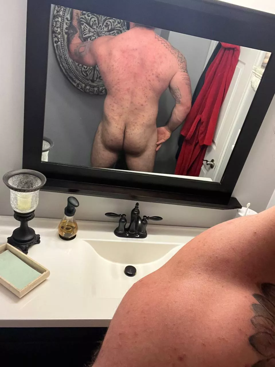 How’s this view babe? posted by dylanmarkss