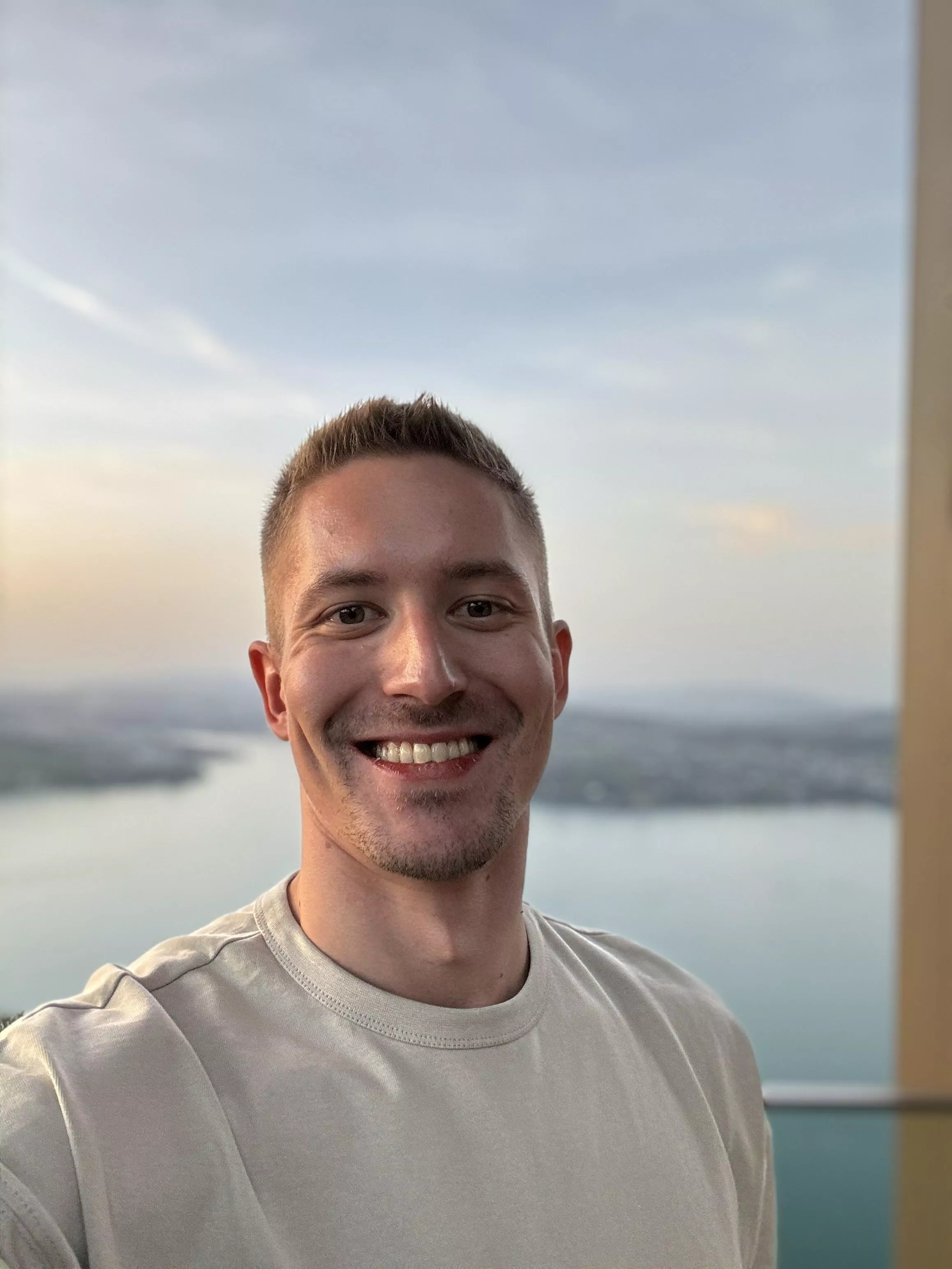 I’m wearing clothes sometimes as well 🙃 posted by loozey94