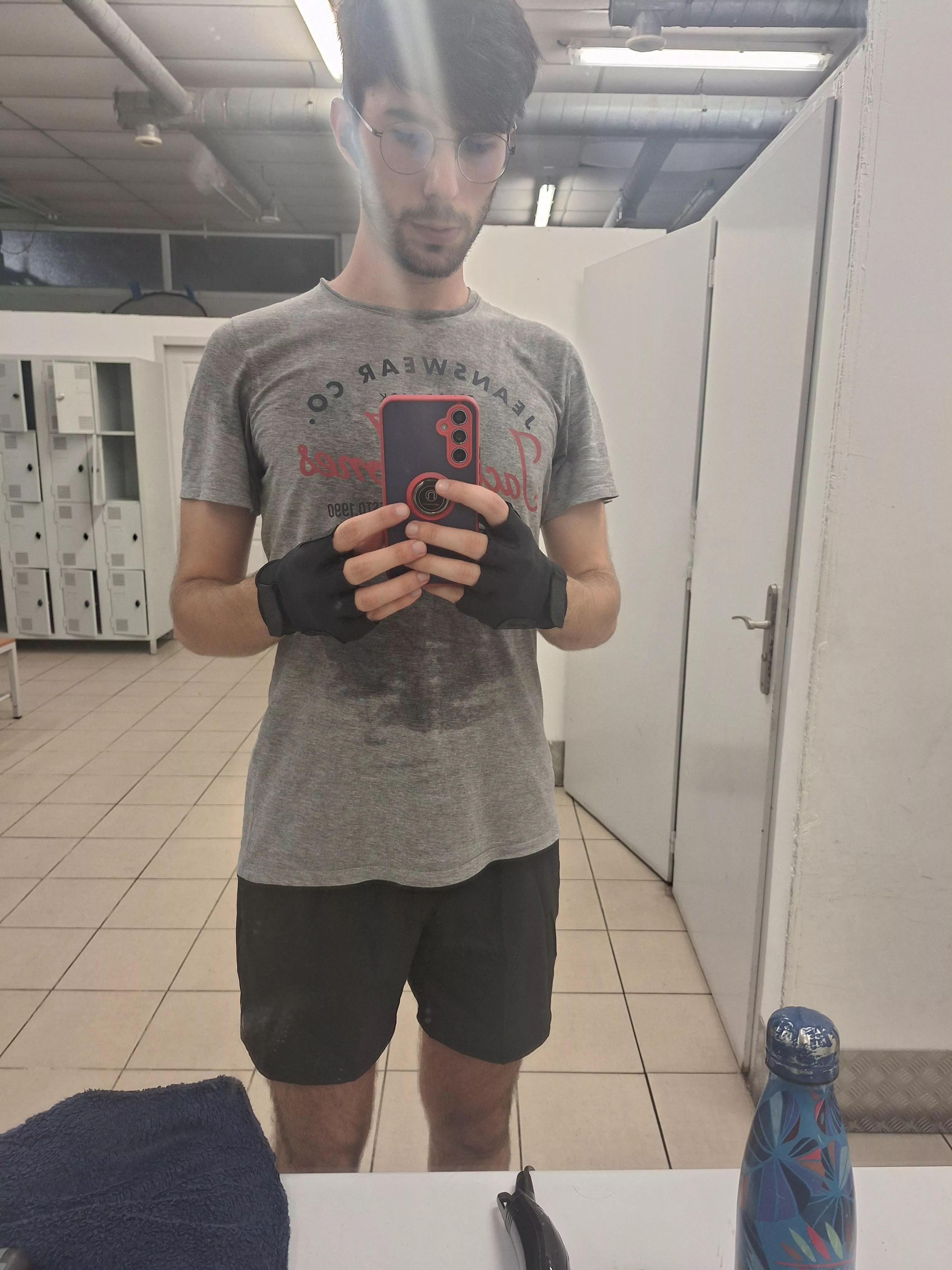 It s been praticly a month since i start gym, i see some results 🥹 posted by Inquiflop