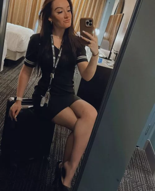 Layover selfie by arrayoutofbounds2