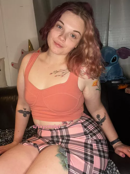 My skirt rides up a bit high when I sit by sxycmslut