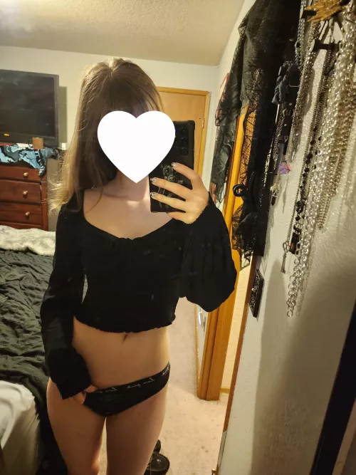 Need I say anything? 🤭 by kitsuneduff