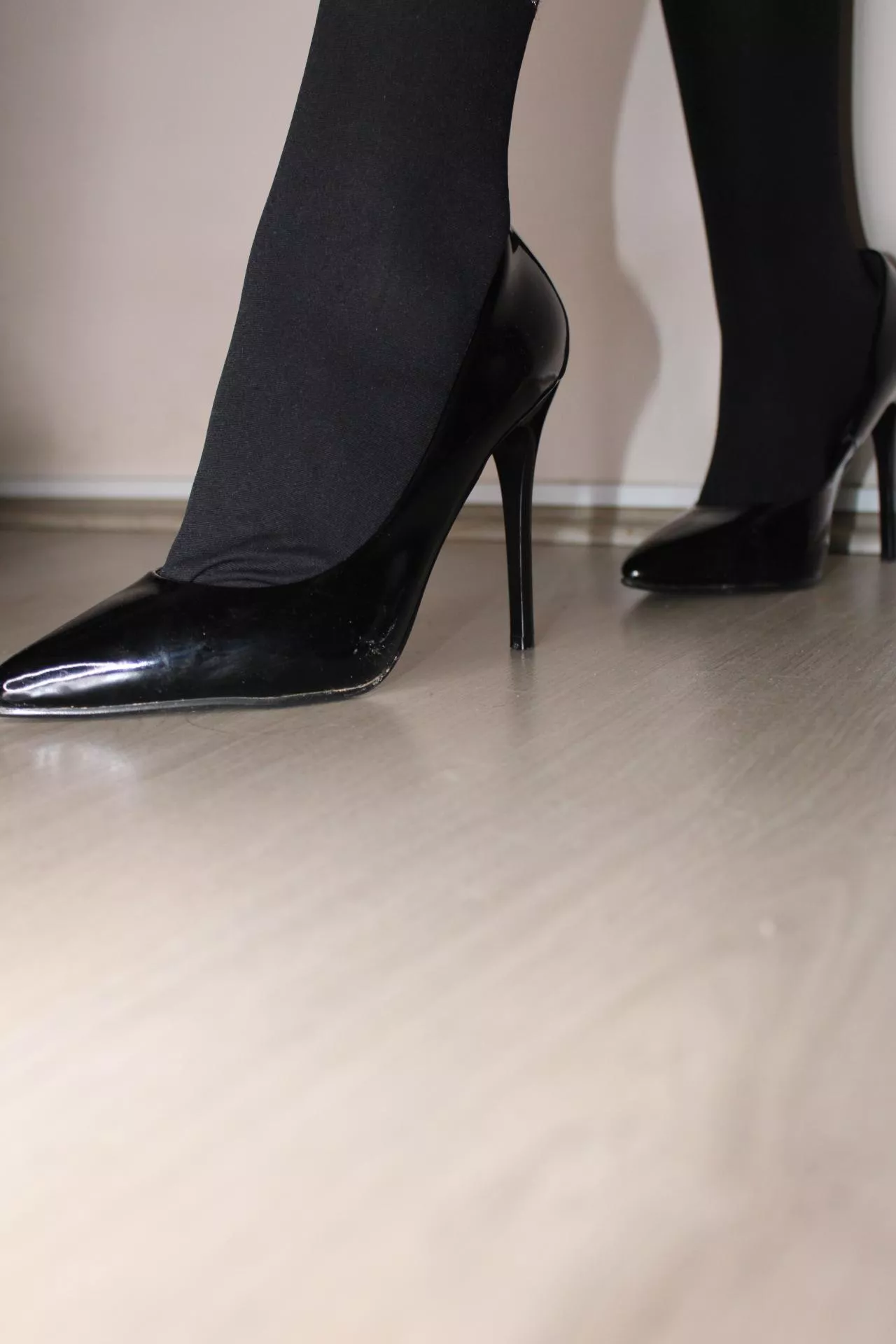 Office shoes 👠 posted by MistressAmadea