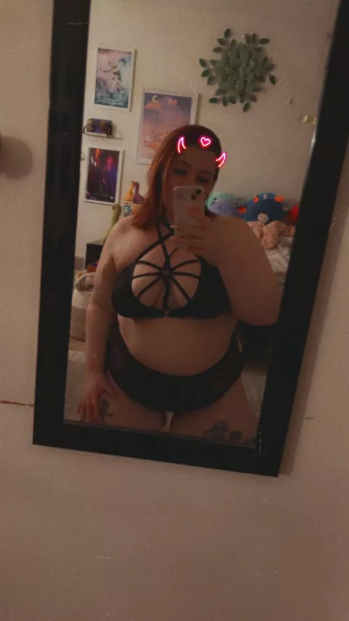 POV: i’m your long distance girlfriend sending you a pic by Kind-Apricot6348