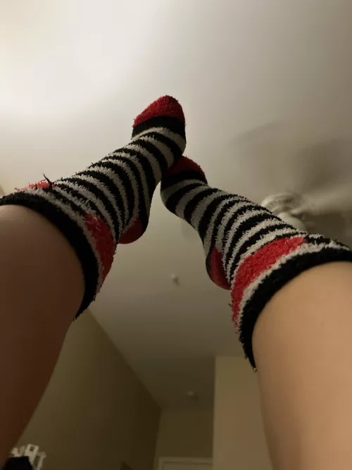 Selling, size 6🥰 by 1itt1efoot