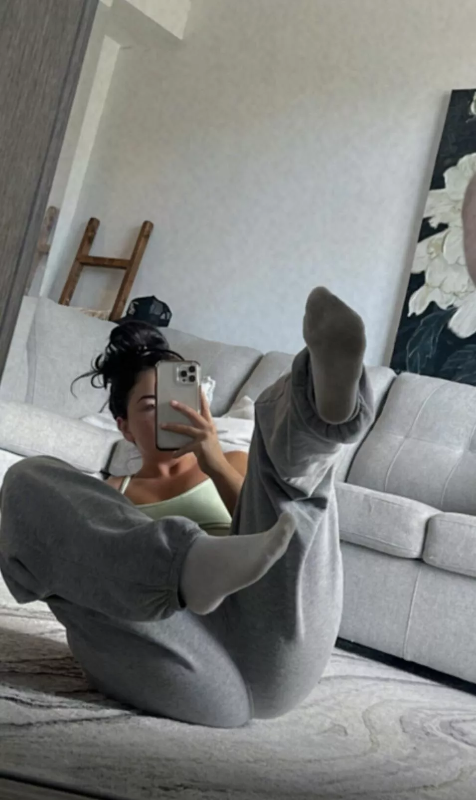 Start smelling them now posted by Sarahbaileyy