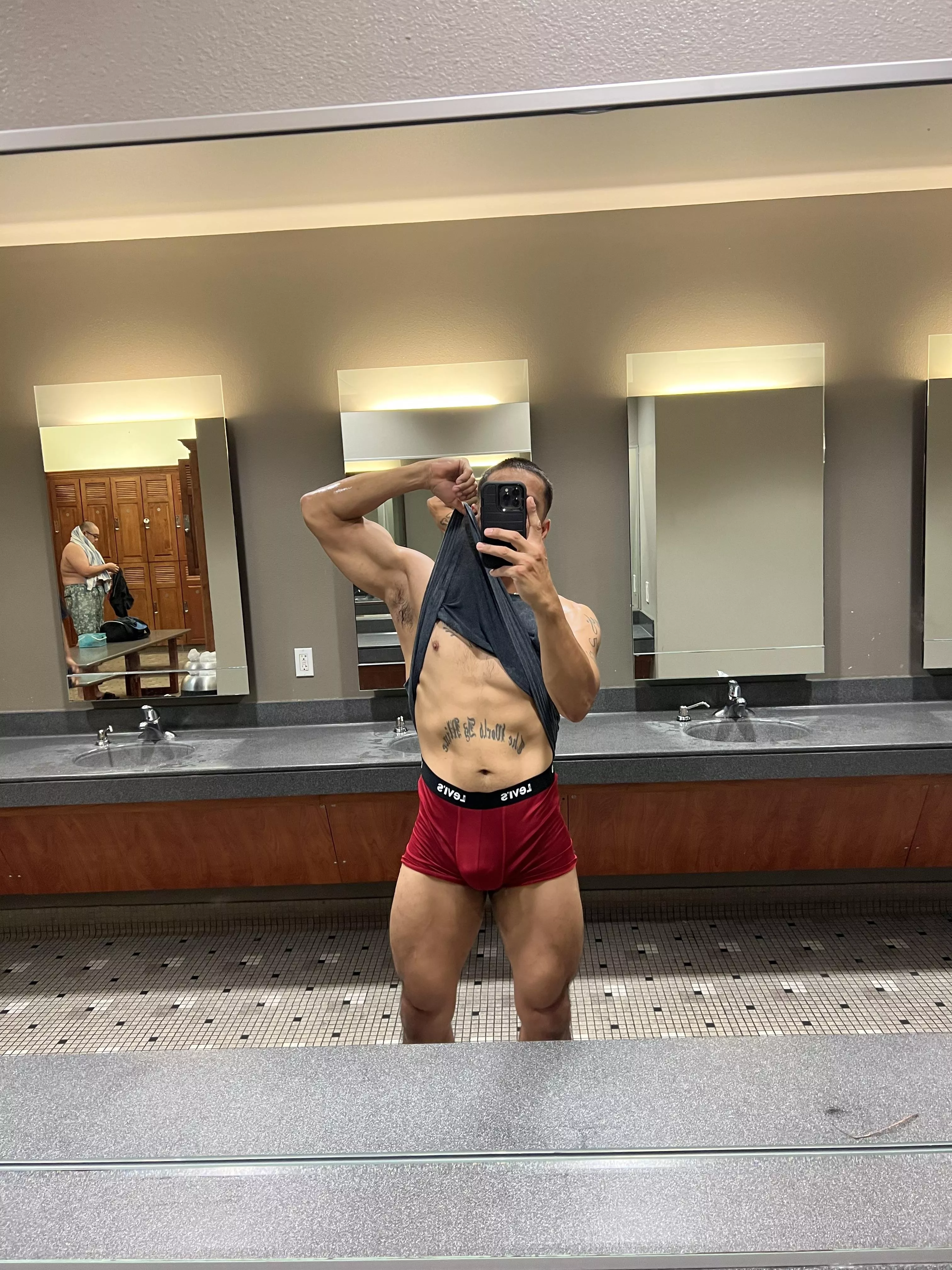 Sweaty af posted by AdonisFit69