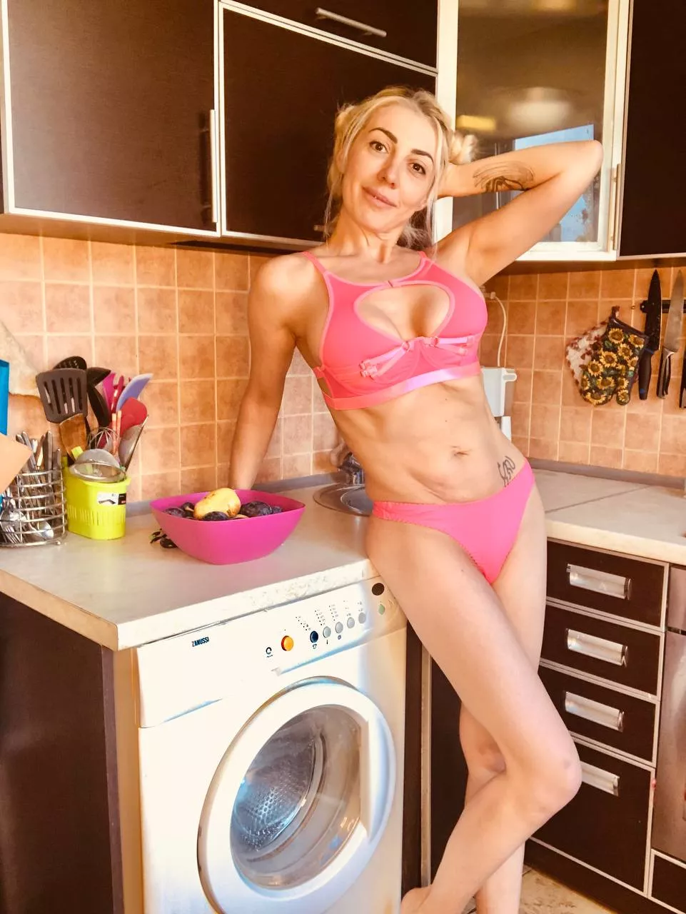 Wanna lick it? posted by cysticBent