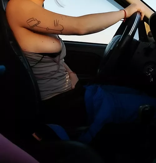 Would you like to meet me on the street? 🤭 by Cicimellark