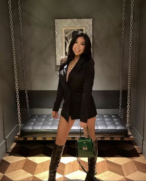 Black boots by irlsinleather