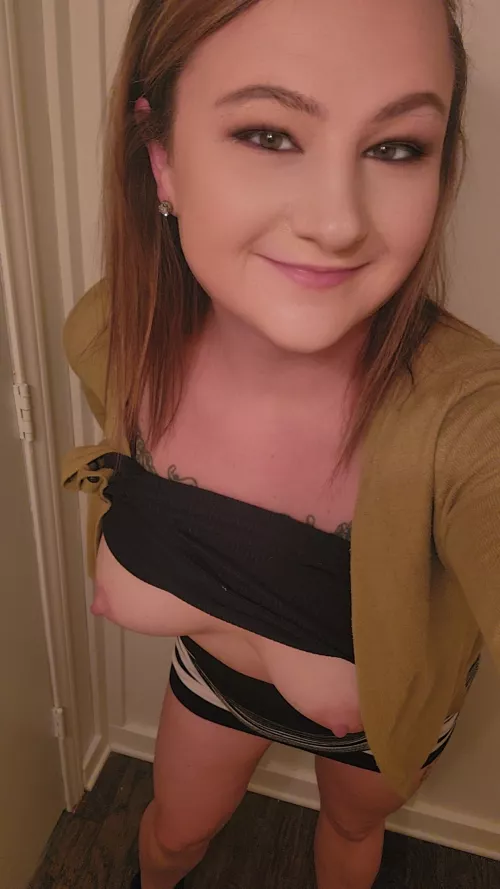 Cum keep me entertained by Lexieof9888