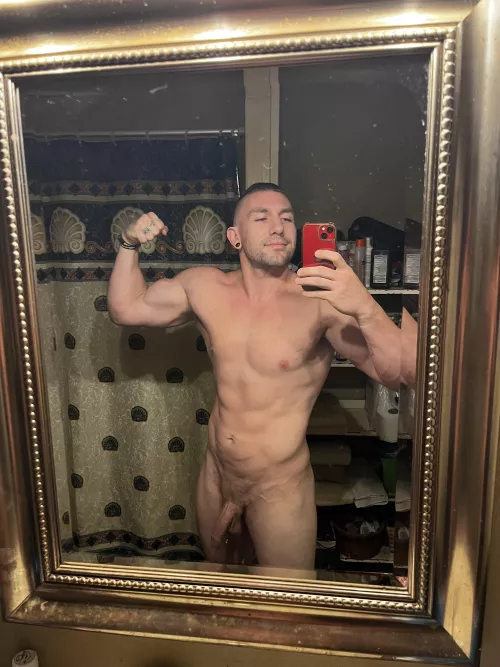 Do you like my muscles? (30)(m) by Wise_Gap_8330