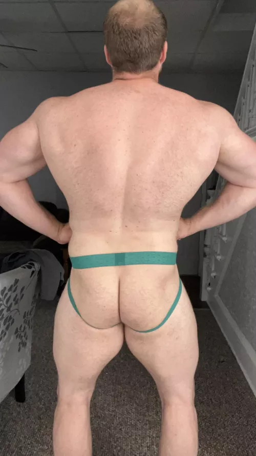 Flex’n in my jock by muscledadddyxxx