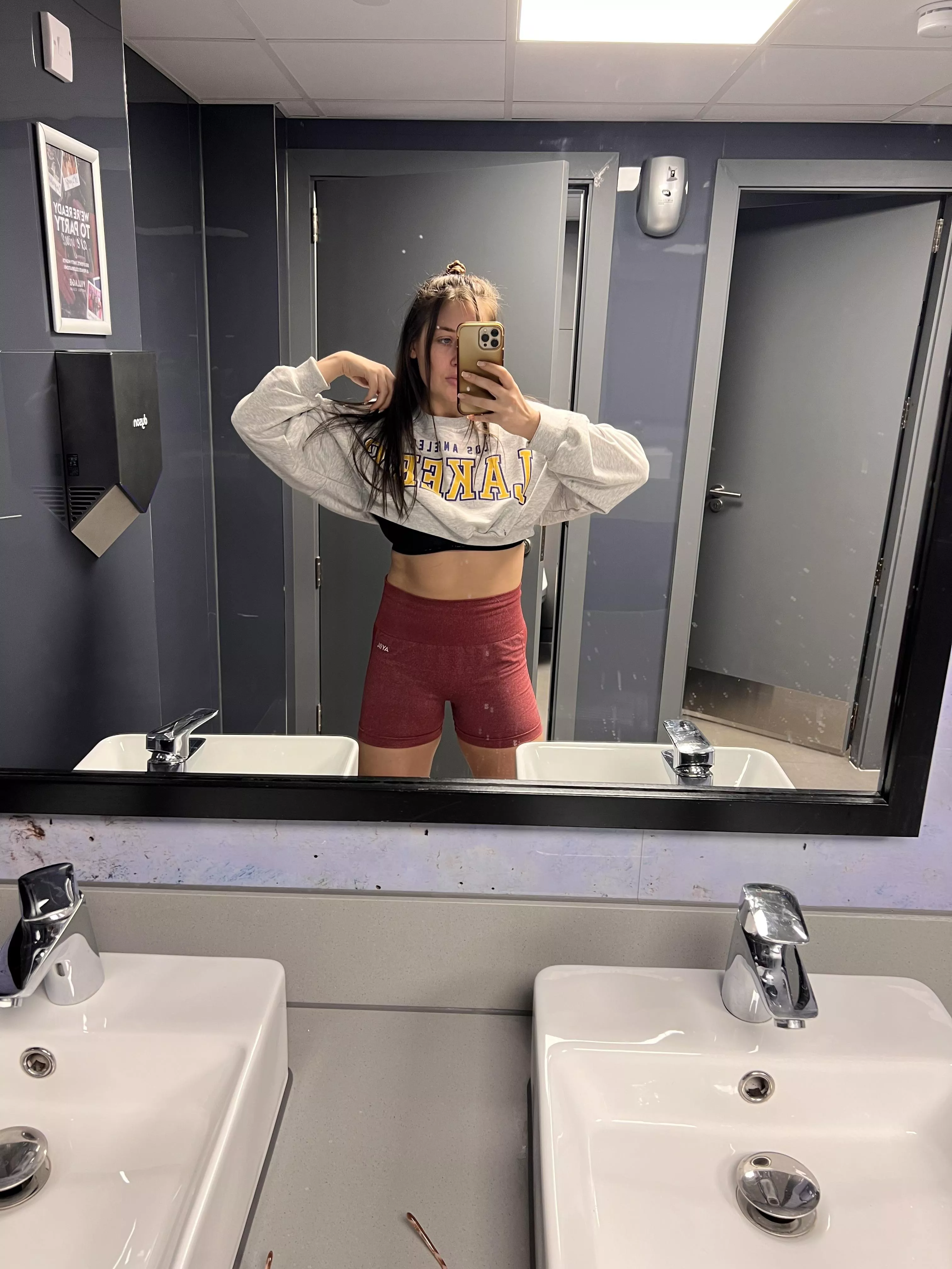 Gym & sauna… one of my fave things to do 😍💦 posted by Bustybrunettexo