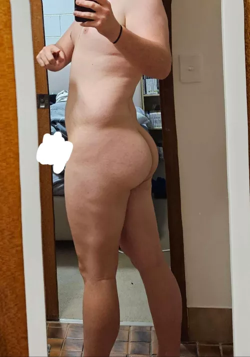 Ha caught u looking by iceblueds