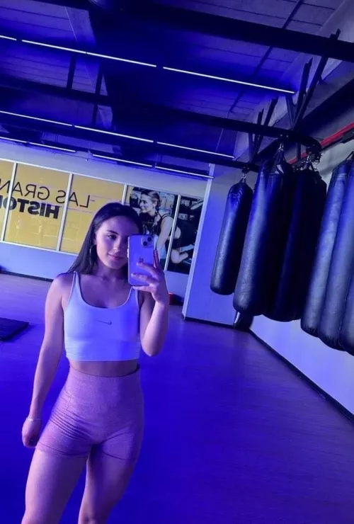 Hi to everyone who loves a sweaty fuck after a workout by TheFloweryDigress