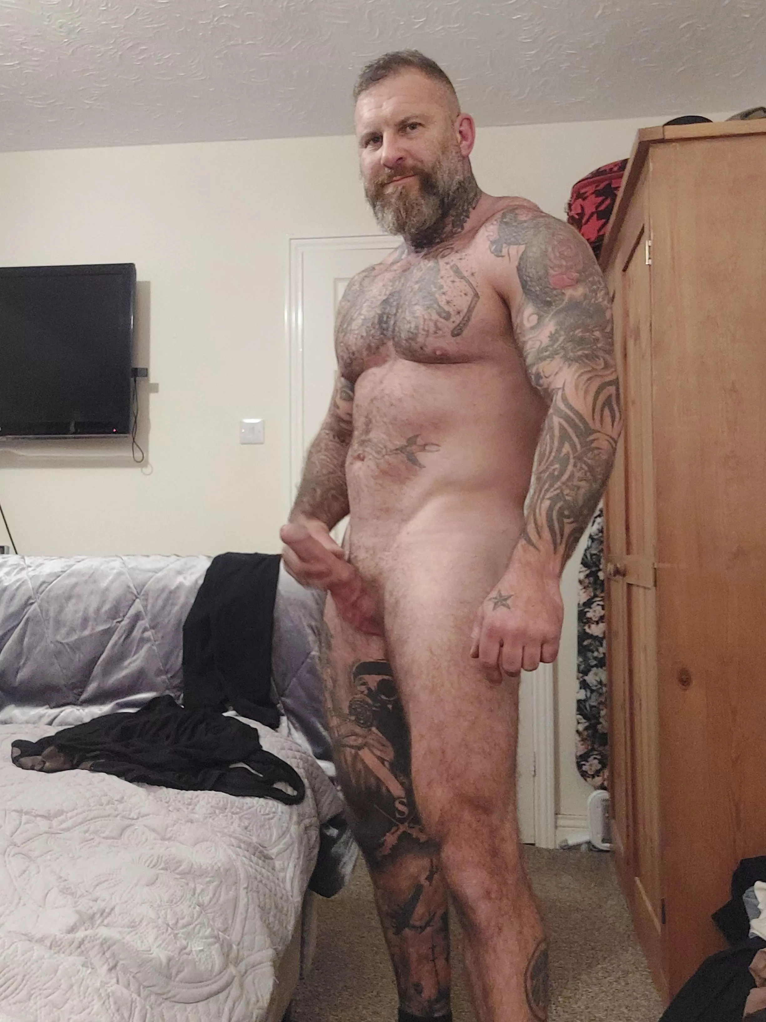 Horny as fuck (43) posted by daddy5147