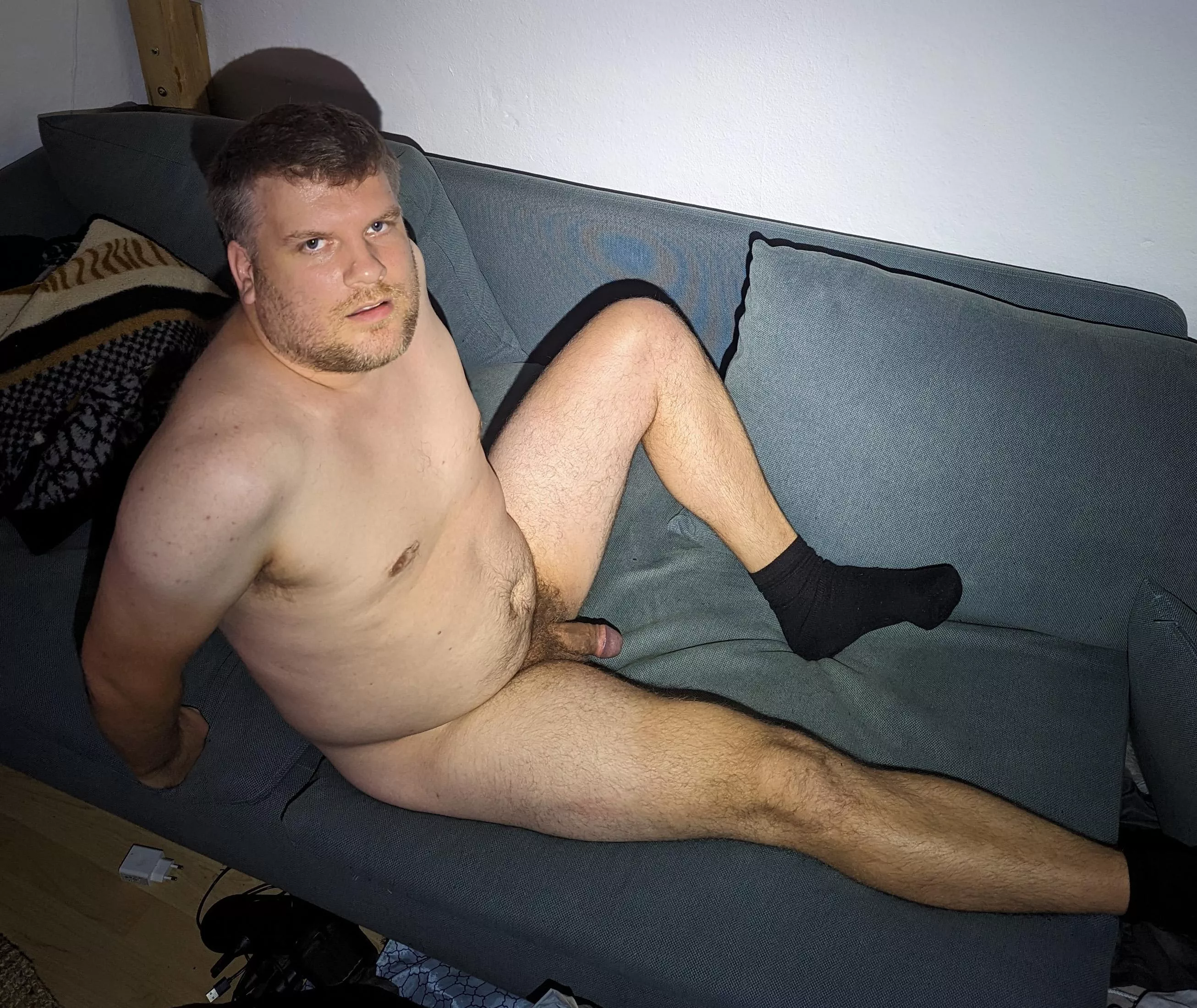 Just relaxing posted by flascheng87st