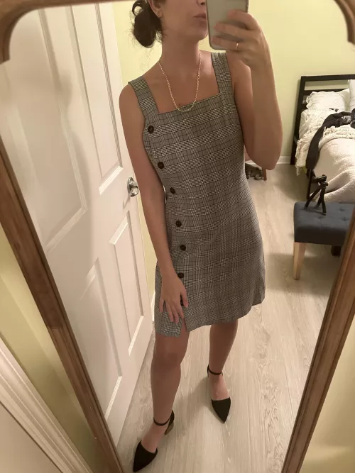 Love getting dressed up for work by starskynight