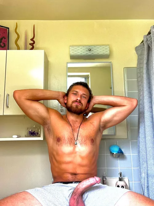 Massage me? 💦👀 by kracken278