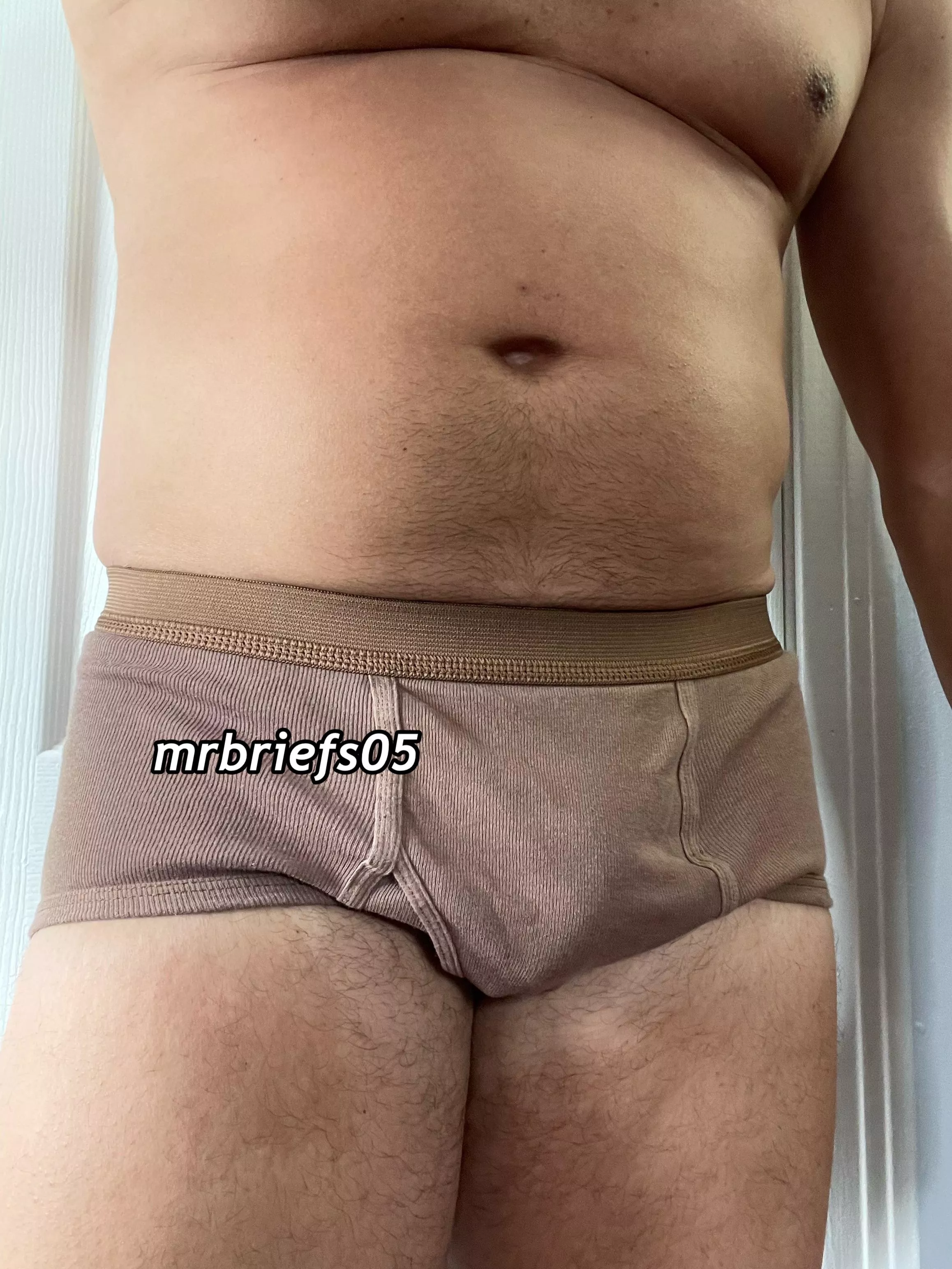 Morning…! 🤎 Age 46 posted by mrbriefs05