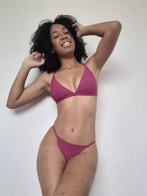 Pink suits me by charl0t33