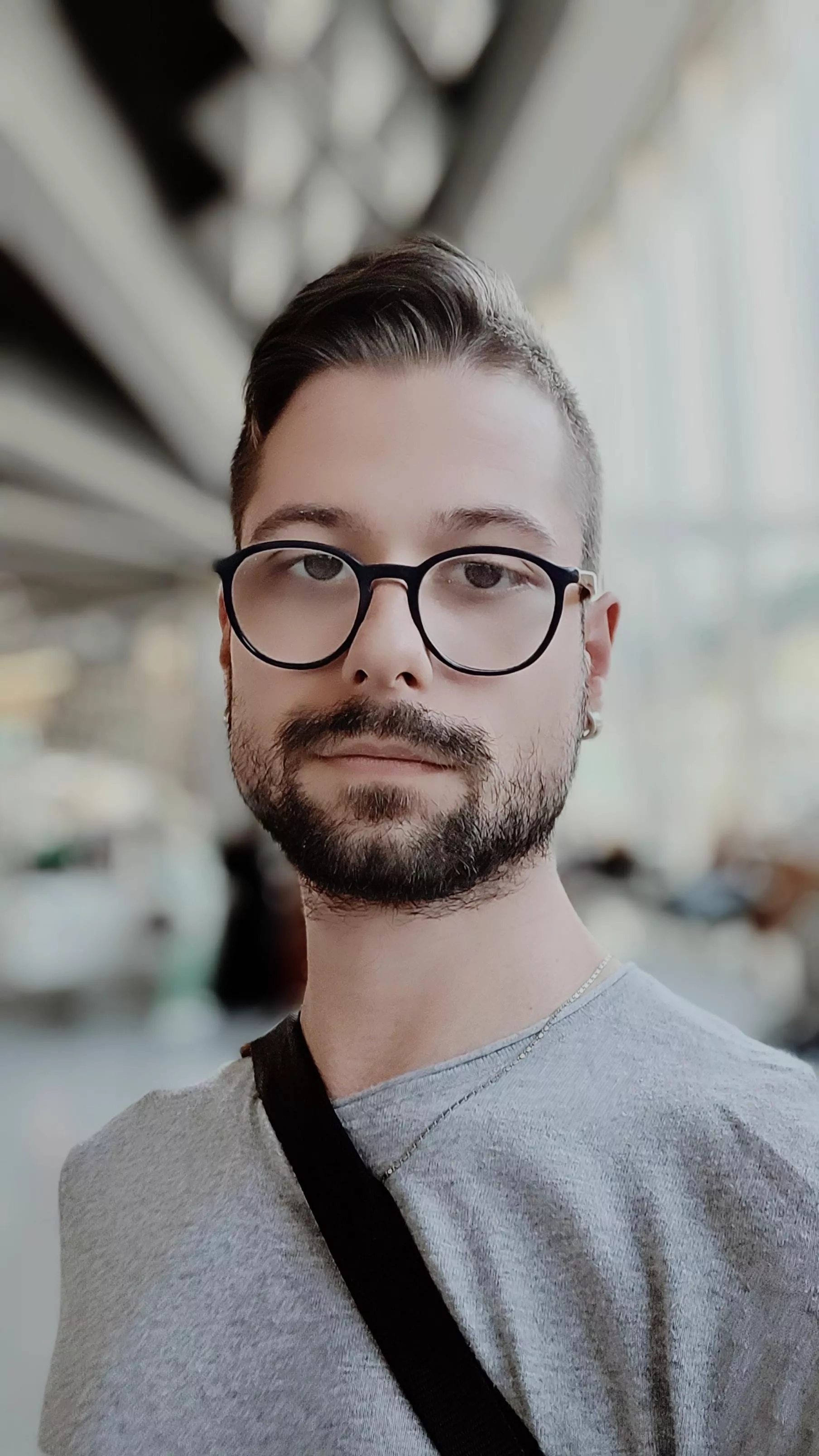 Scruffy look posted by Present_Leg_4597