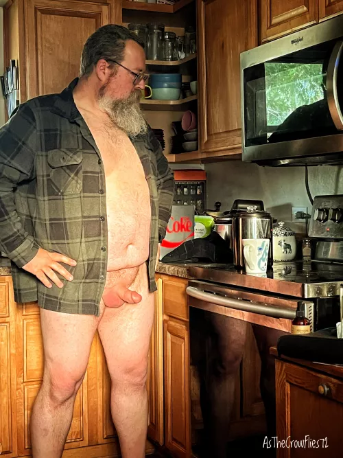 Waiting for coffee alone is the worst by AsTheCrowFlies72