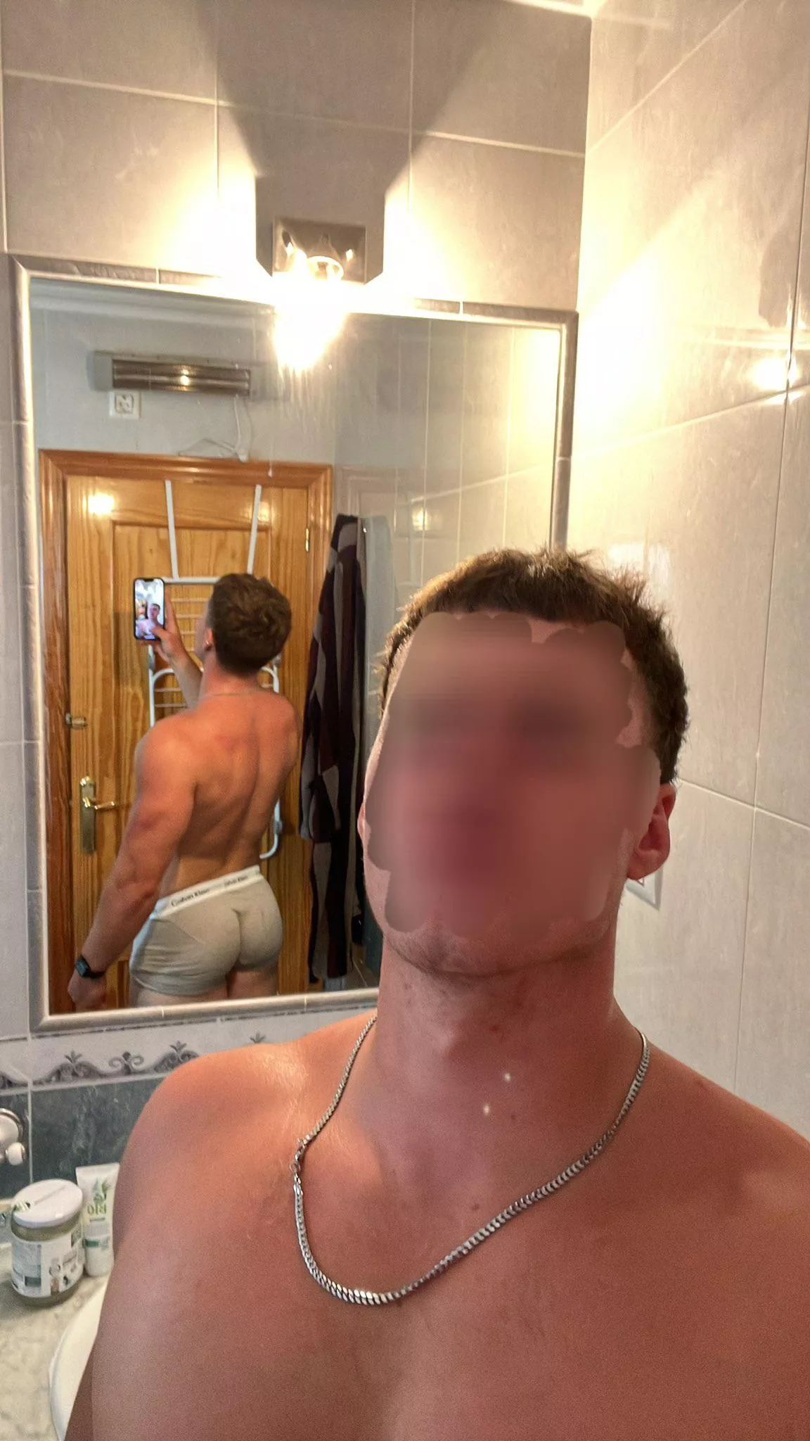 25, hit me up posted by thealertvist