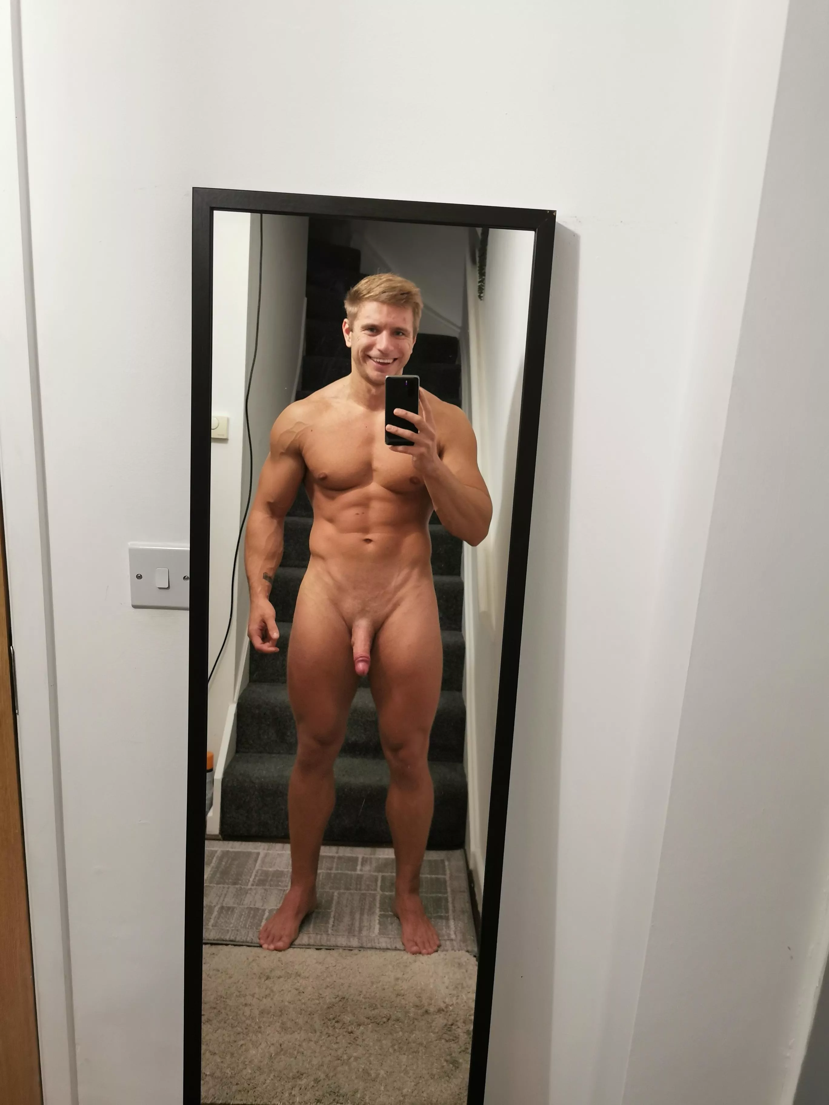 After workout selfie 😈 [M] posted by BubblyMoment239