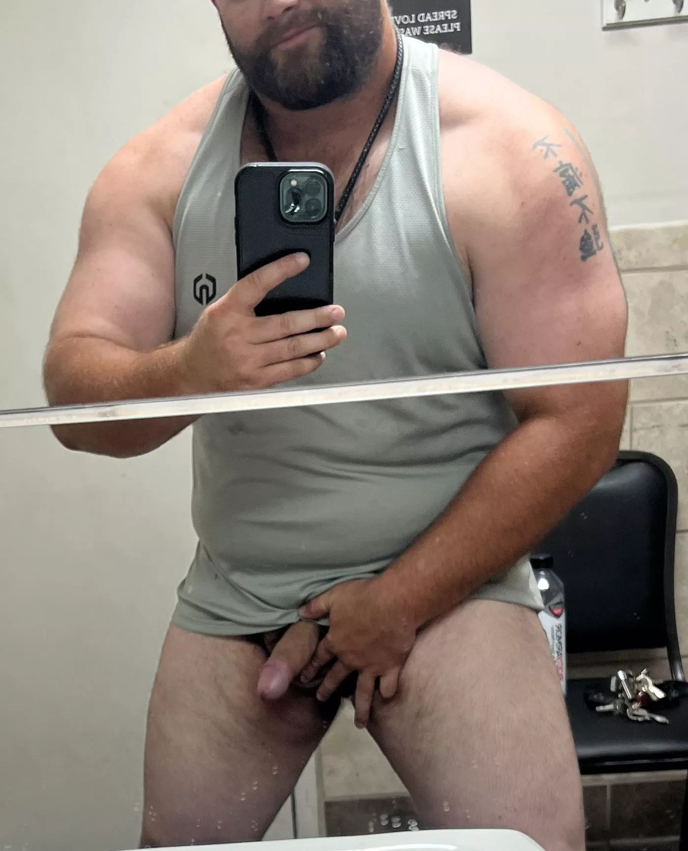 Big pump after upper body day deserves another good pump I think ;) [M] posted by thevain41
