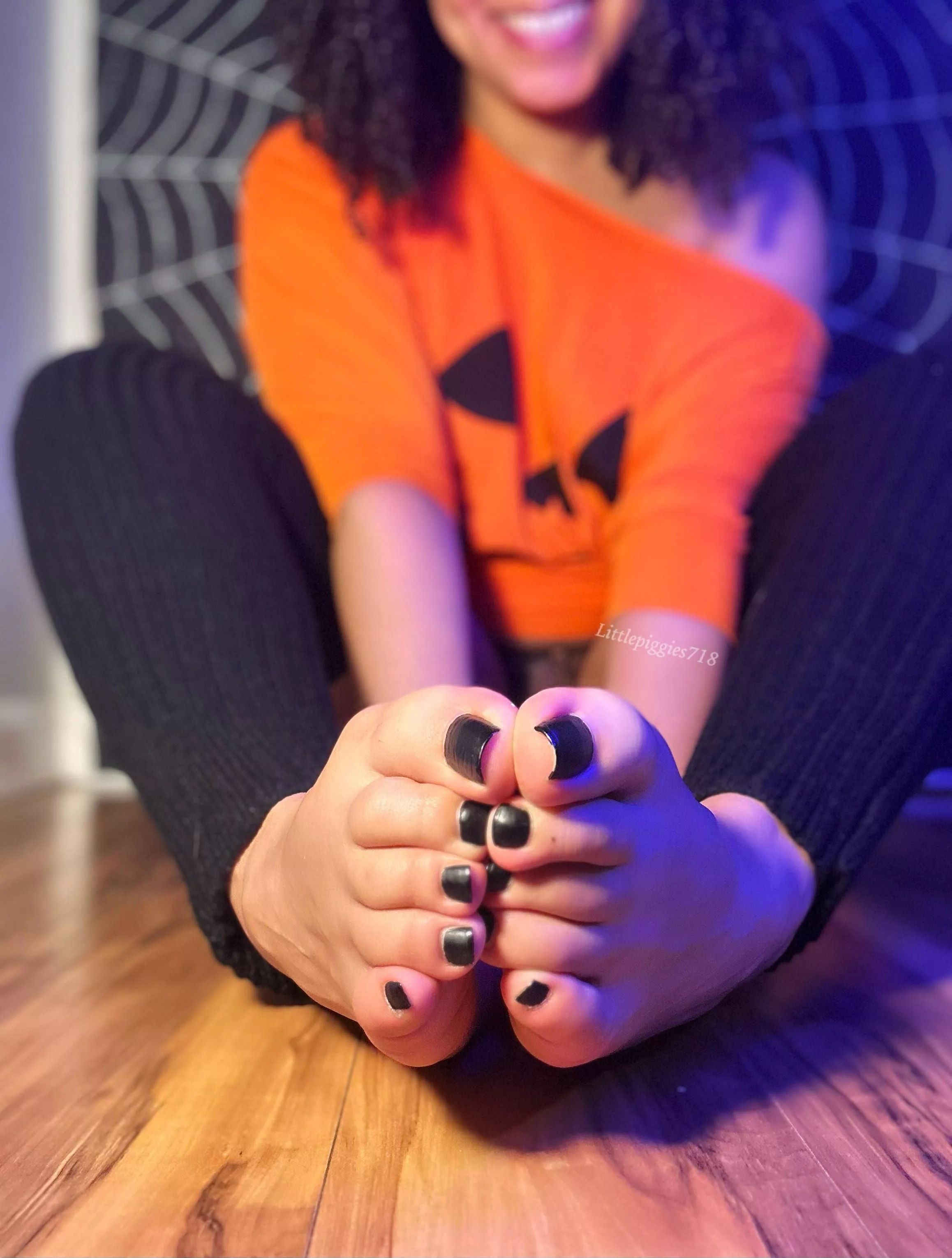 Cute Halloween toes posted by Littlepiggies718