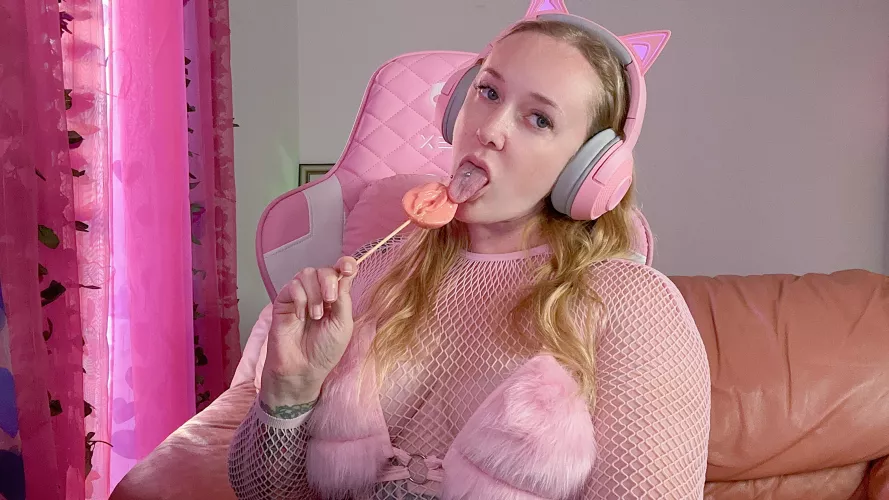 cute sweet and pink by dreamy_angel777