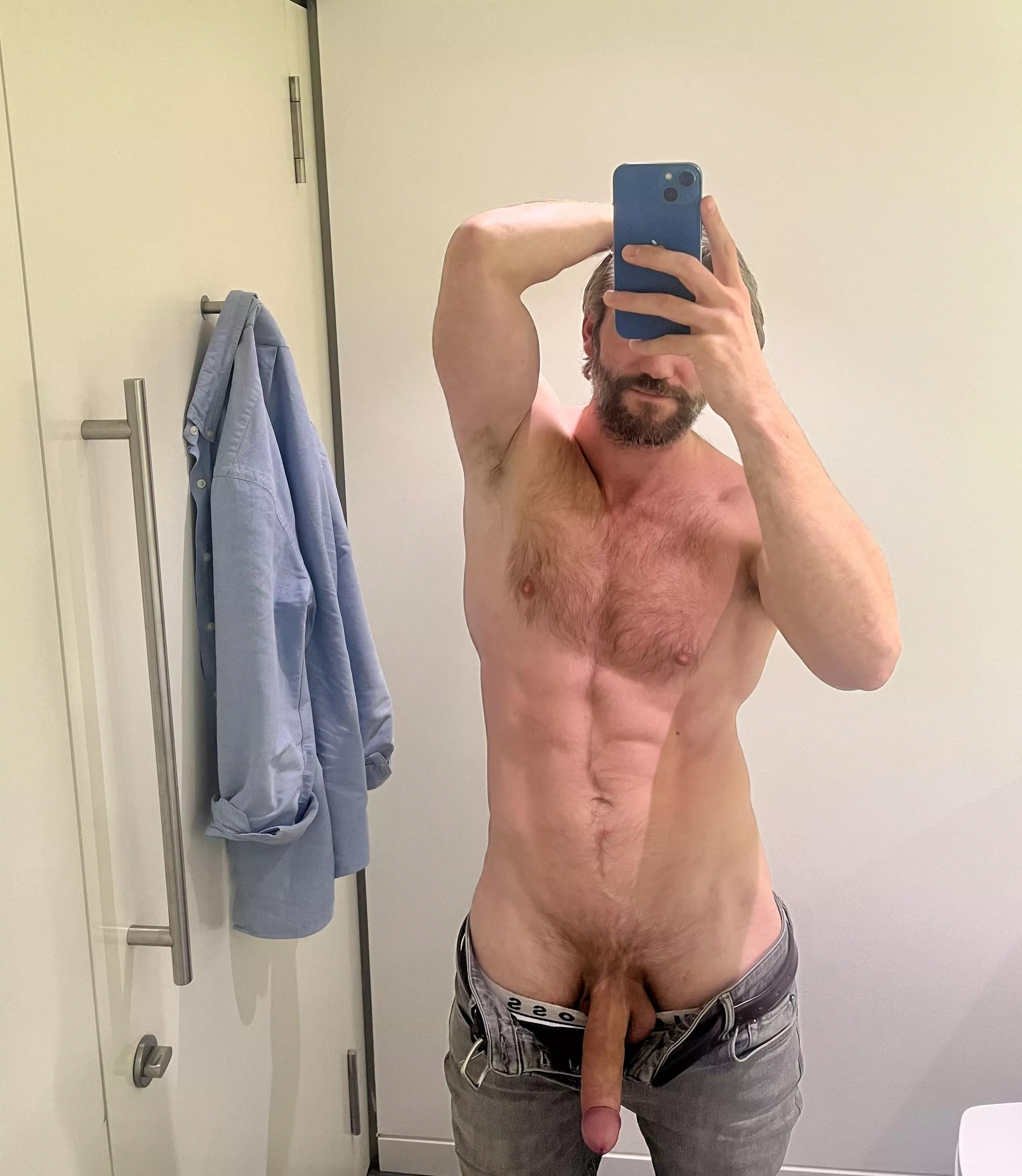 Dad bod III [38] posted by Odd-Ear-2933