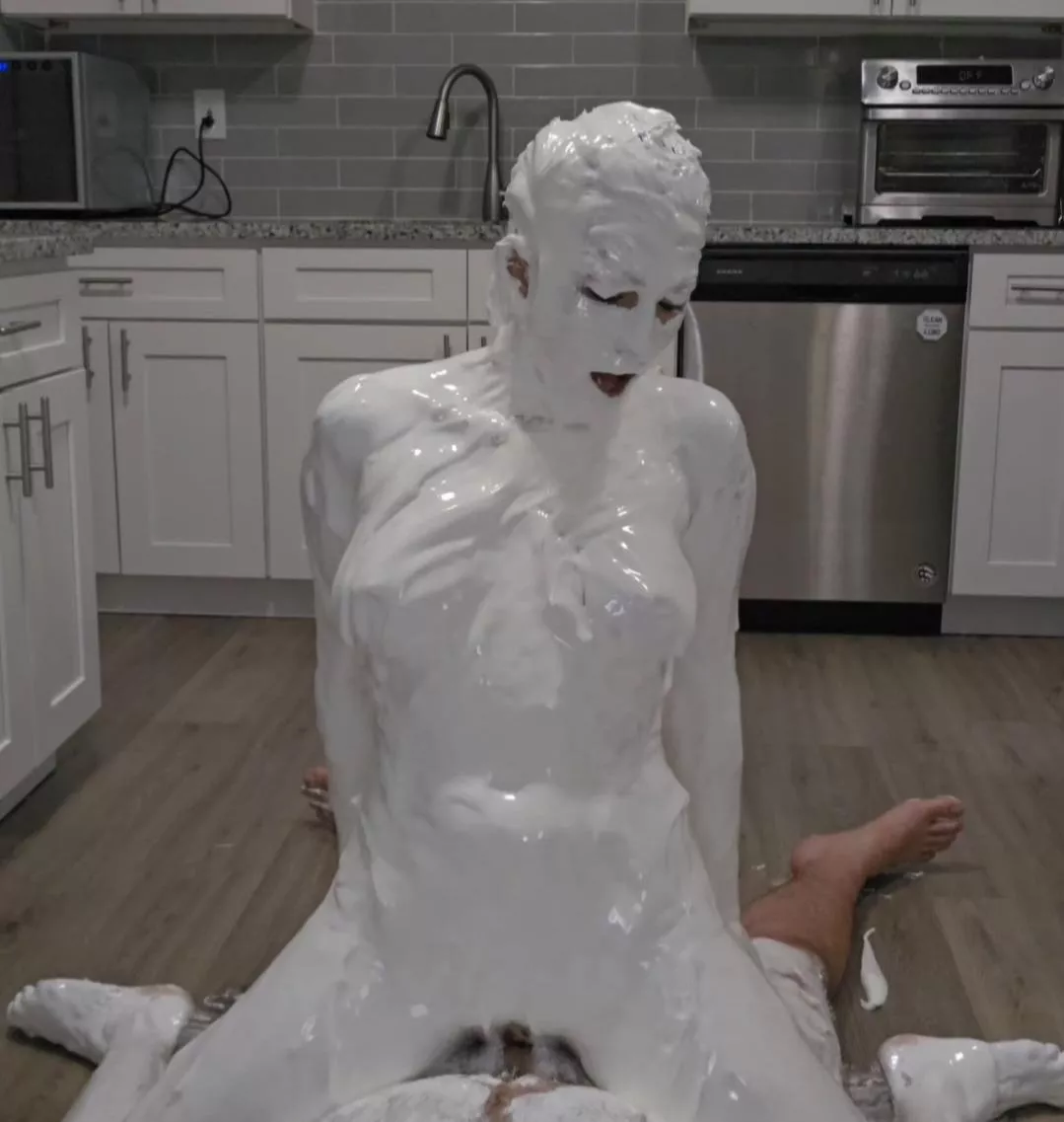 Fluffed around and found out 🫠 [OC] posted by BehindTheApronOF