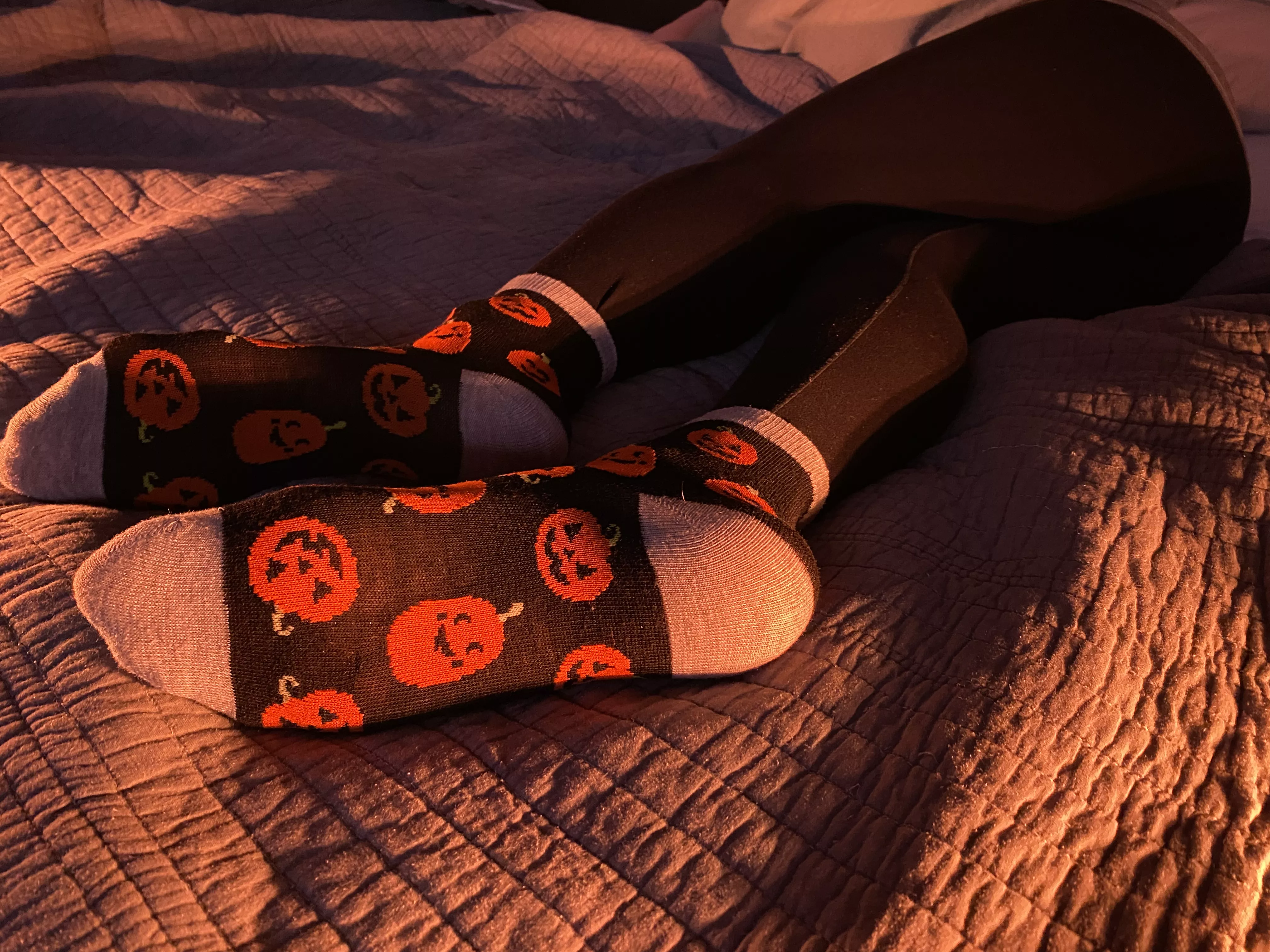 Get ready for a spooky season of foot fun! 🎃👣 posted by solefulshasta10