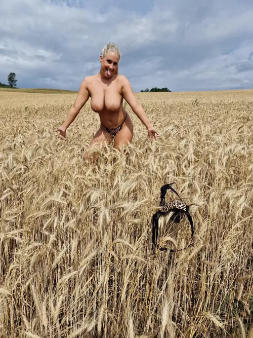 I love fucking outside by Kattie-Meluanie