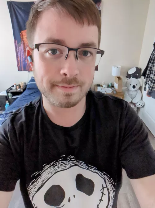 Just quit my job for my own mental health. Now just waiting for Halloween👻🎃 by tdr19951