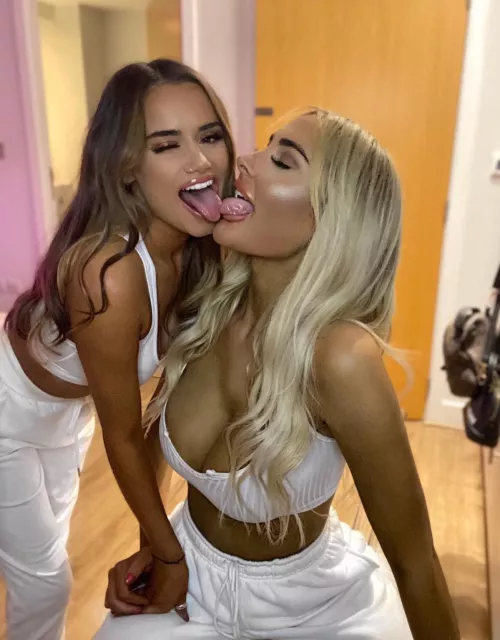 Bit of tongue by Specialist-Throat-54